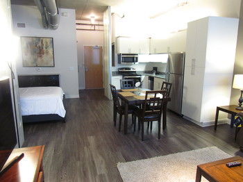 Pelican Spacious Suites Near Staple Center La
